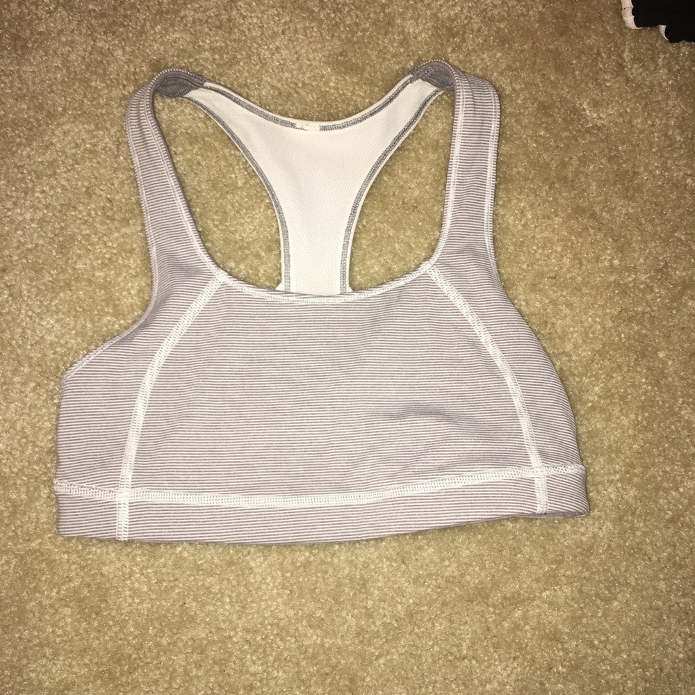 NEW & REVERSIBLE Lululemon Gray sports bra